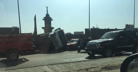 مصرع 3 وإصابة 2 آخرين فى حادث تصادم بطريق العلمين بالبحيرة