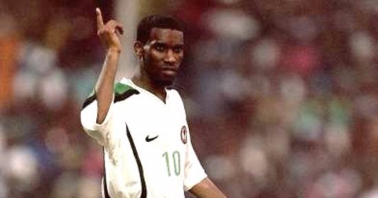 جول مورنينج.. صاروخ أوكوشا يصعق الكاميرون فى نهائى أمم أفريقيا 2000
