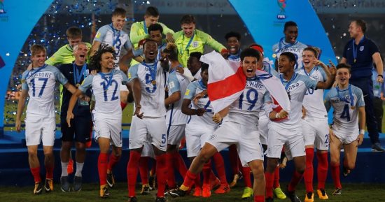 ملخص وأهداف نهائى كأس العالم للناشئين وفوز إنجلترا 5 - 2 على إسبانيا