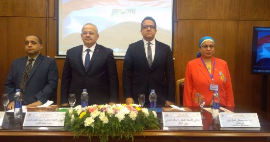 وزير الآثار ورئيس جامعة القاهرة يفتتحان المؤتمر الدولى الخامس بكلية الآثار
