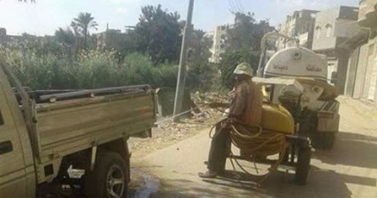مكافحة الحشرات للوقاية من حمى الضنك فى كفر البطيخ بدمياط