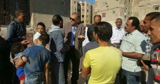 جولة ميدانية لرئيس حى العامرية لتفقد أعمال التطوير بمنطقة "البردويل"