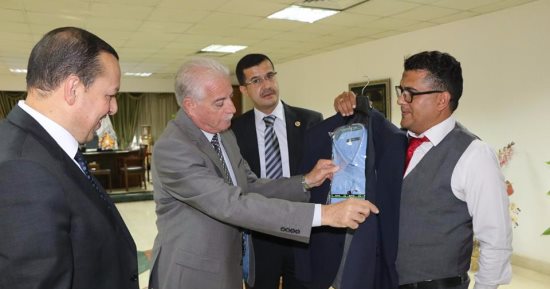 توزيع 500 بدلة على سائقى شرم الشيخ استعدادا لمنتدى شباب العالم
