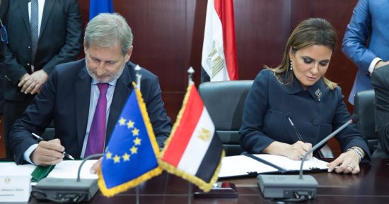 مفوض الاتحاد الأوروبي: نحن الشريك التجارى الأول وأكبر مستثمر في مصر