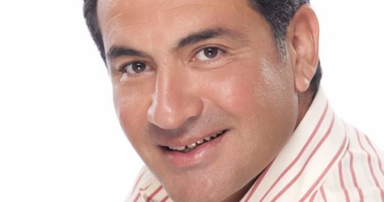 محمد ثروت سفيرا لحملة "تضامناً مع شهدائنا من الجيش والشرطة " 