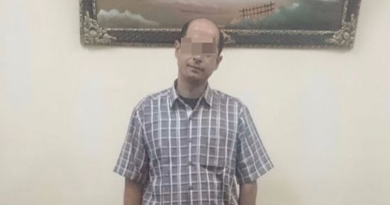 كاميرات المراقبة تكشف سرقة حقائب من سيارة مدير شركة بجراج التحرير