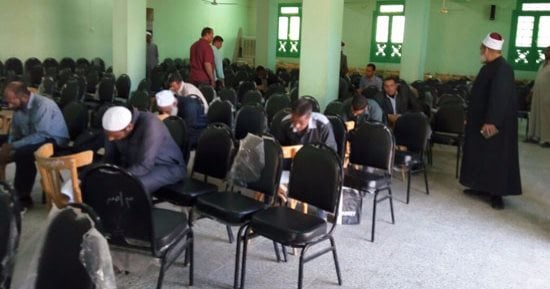 بالصور .. أوقاف الوادى الجديد تجرى اختبارات مسابقة خطباء التحسين