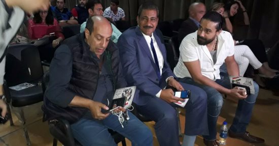 أشرف زكى وسحر نوح وأحمد صيام أول الحاضرين فى افتتاح مسرحية "ولاد البلد"