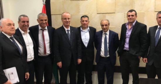 بحضور مدير المخابرات الفلسطينى..وزير إسرائيلى يلتقى برامى الحمد الله برام الله