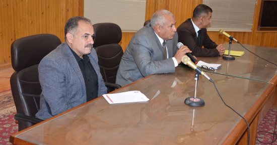 س وج.. ما إجراءات محافظ الوادى الجديد لمواجهة ظاهرة الغياب فى المدارس ؟