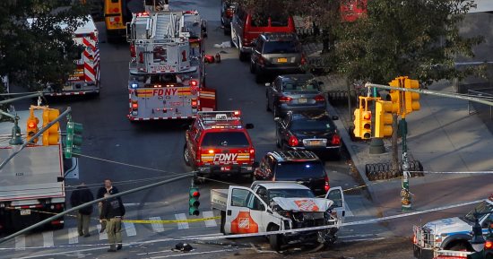 بالصور.. ارتفاع قتلى حادث دهس مانهاتن الأمريكية لـ 6 أشخاص وإصابة 15  