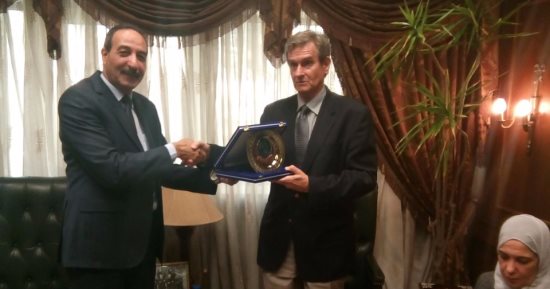 ميناء الإسكندرية يستقبل نائب سفير جنوب افريقيا