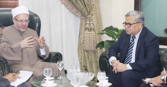 مفتى الجمهورية يستقبل السفير الإندونيسى بالقاهرة لبحث أوجه تعزيز التعاون