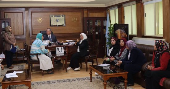 بالصور.. محافظ كفر الشيخ يشدد على مكافحة ظاهرة زواج القاصرات مع القومى للمرأة