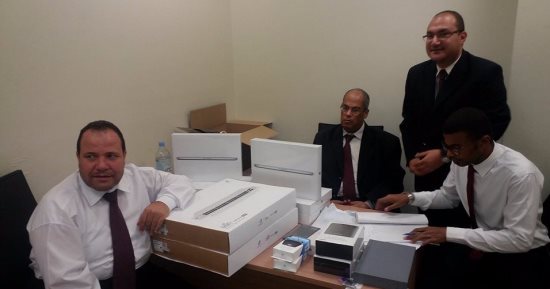 جمارك المطار تحبط محاولة تهريب أجهزة بـ600 ألف جنيه مع مدير شركة برمجيات