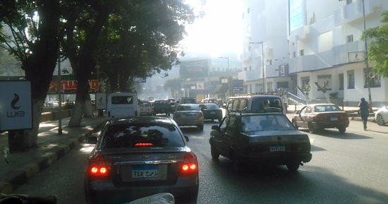 النشرة المرورية.. كثافات متحركة بمعظم محاور وميادين القاهرة والجيزة