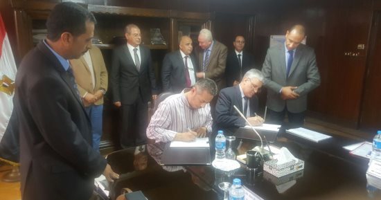 رئيس القابضة للكهرباء: القطاع يعمل على قدم وساق لإنهاء محطة الوليدية بأسيوط