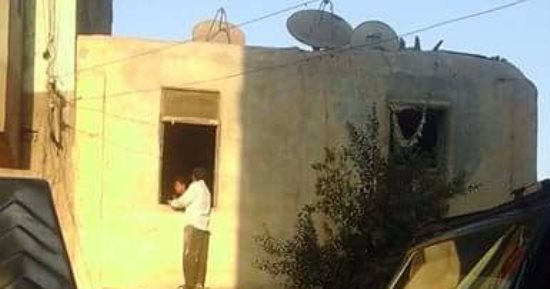 اخلاء وازالة منزل بالقوة الجبرية لخطورته علي السكان بمدينه القناطر 