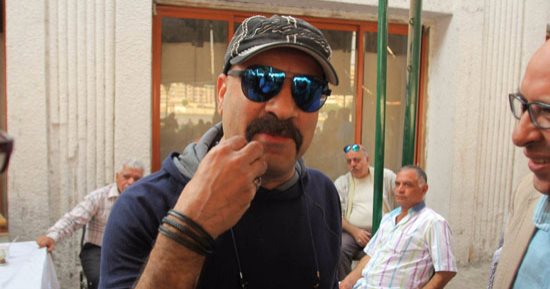 محمد سعد فى مواجهة "السترات الصفراء" بفرنسا