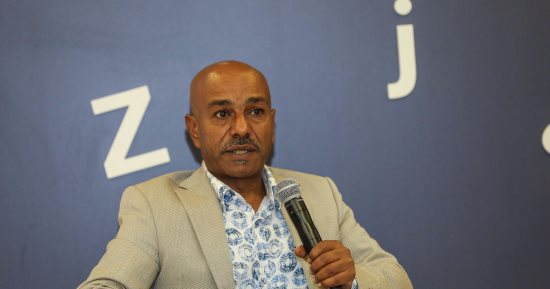 49 شاعراً يطلقون مختاراتهم الشعرية باللغة الإسبانية من "الشارقة الدولى للكتاب"