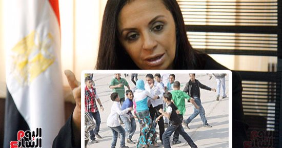 "لو اتعرضتى لعنف أو تحرش تعملى إيه؟".. مكتب شكاوى "القومى للمرأة" يتلقى شكاوى السيدات يوميًا على الخط الساخن 15115.. شبكة محامين متطوعين لتقديم الدعم القانونى.. وأخصائيين اجتماعين لإزالة الحاجز النفسى للضحايا
