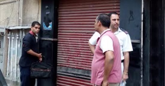 غلق وتشميع 3 محال مخالفة للتراخيص بشرق الإسكندرية