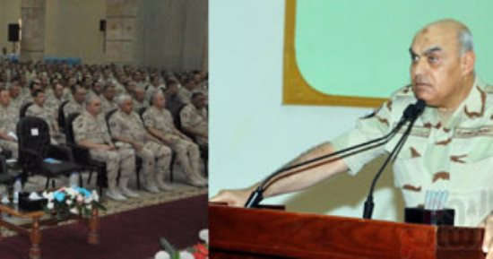 وزير الدفاع يلتقى عددا من الطلبة وأعضاء هيئة التدريس بالكليات العسكرية
