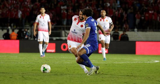بالفيديو.. الوداد يتسلم كأس دورى أبطال أفريقيا بعد الفوز على الاهلى