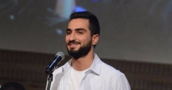 محمد الشرنوبى: أغنية "بحلم بمكان" تحض على السلام والمساواة