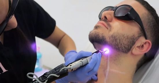 بالفيديو.. طبيب يشرح استخدام عمليات التجميل فى علاج سلس البول 