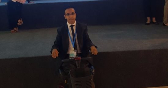 متحدى إعاقة من منتدى شباب العالم: الأجواء مليئة بالحماس