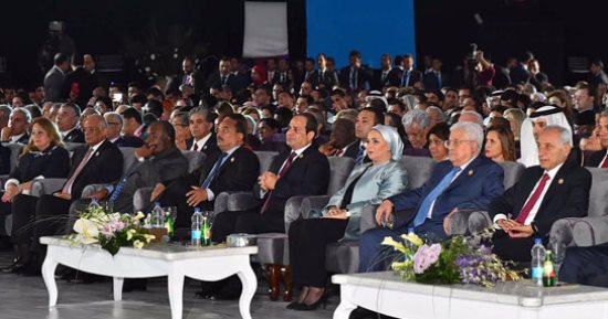 منتدى شباب العالم يتداول تجربة مصر الرائدة فى استضافة 5 ملايين لاجئ.. ونواب بالبرلمان يطالبون ببروتوكول دولى لتنظيم الهجرة الشرعية والتصدى لعمليات التمييز العنصرى.. ويؤكدون: مصر لم تلجىء لنظام المخيمات