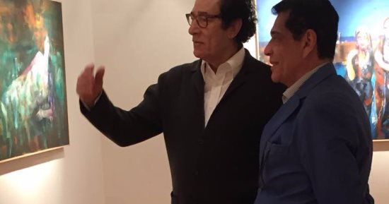  فاروق حسنى يزور معرض هن لـ محمد الطراوى بقاعة الباب سليم