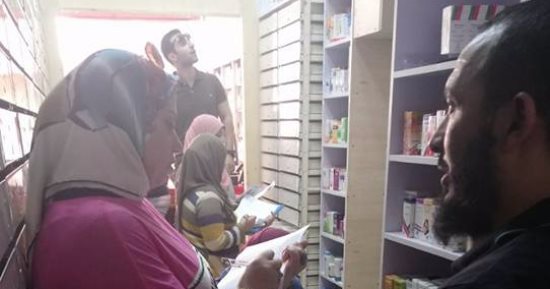 ضبط 2600 صنف دواء معده للبيع داخل محل تجارى بميت غمر