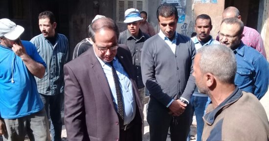 تنفيذ خطة رصف الطرق بكفر البطيخ فى دمياط  