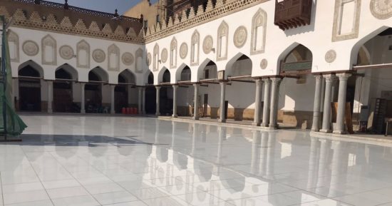 المفتى يهنئ شيخ الأزهر بمناسبة مرور 1078 عاما هجريا على تأسيس الجامع الأزهر