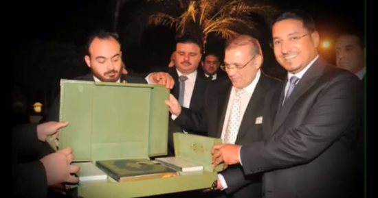 بالصور.. الليلة قناة المحور تعرض لقاء خاصا وحصريا للأمير الراحل منصور بن مقرن