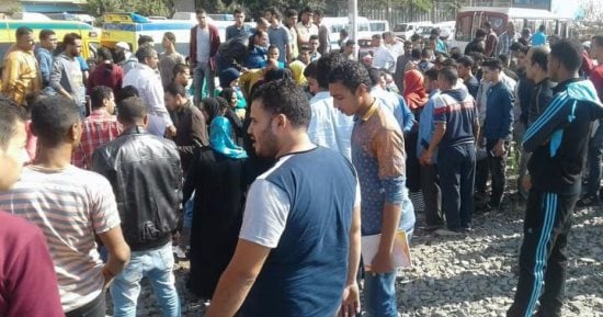 مصرع طالبة بجامعة الأزهر فرع الزقازيق أسفل عجلات قطار أثناء عبورها الطريق