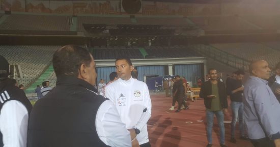 "أخصائى تدليك" جديد فى المنتخب لمعاونة حسنين حمزة