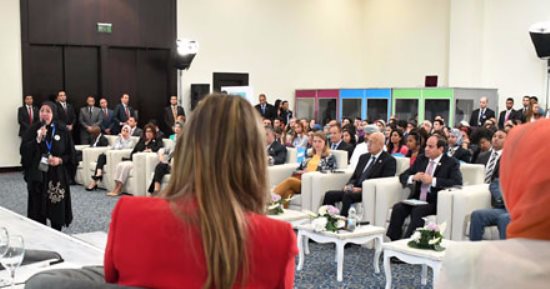 بالفيديو والصور.. السيسى بمنتدى شباب العالم: المرأة كانت الأكثر مشاركة ووعيا فى 30 يونيو