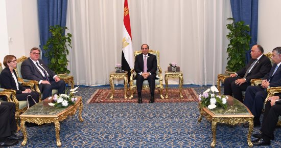 الرئيس السيسى يستقبل وزير خارجية فنلندا على هامش منتدى شباب العالم