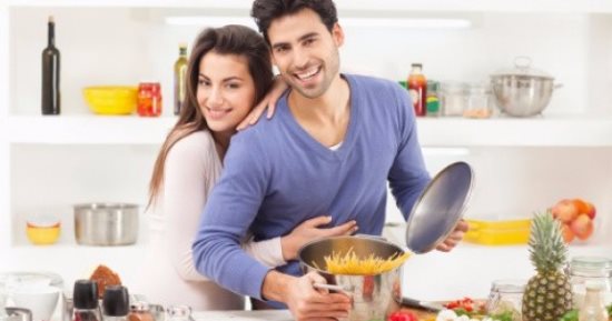 يوم الزواج العالمي.. حاجات بسيطة لو عملتها لشريكة حياتك هتفرحها