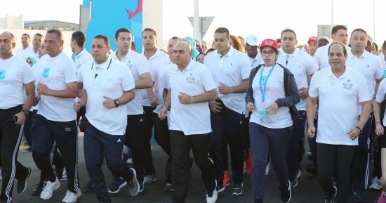 الرئيس السيسى يتقدم الماراثون الدولى "الجميع من أجل السلام" بشرم الشيخ