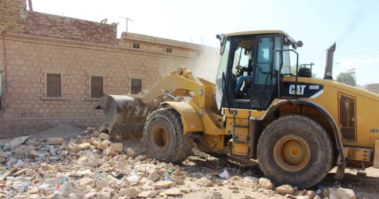 تنفيذ 18 قرار إزالة لتعديات على السكة الحديد بمحطة أسوان
