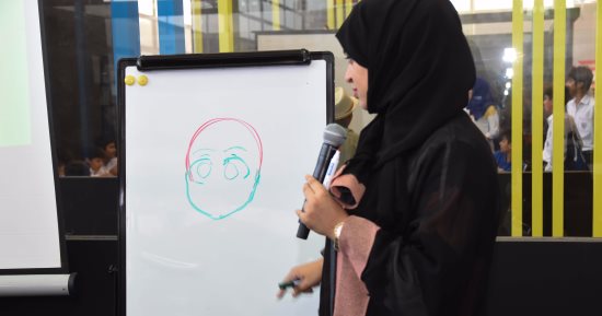 ورشة بمعرض الشارقة الدولى للكتاب لتعليم الأطفال الرسوم الكرتونية الصينية