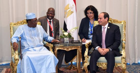 بالصور.. السيسي يستقبل نظيره التشادى فى شرم الشيخ.. و"ديبى" يشيد بمنتدى شباب العالم 