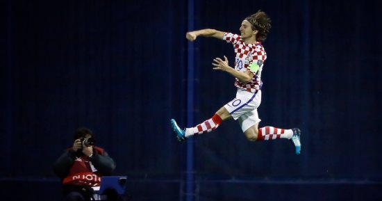 فيديو.. لوريس أم مودريتش؟ من ينضم لقادة المنتخبات المتوجة بكأس العالم