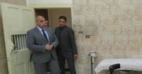 بالصور .. رئيس قطاع السجون يزور أماكن تأهيل السجناء بسجن المنصورة