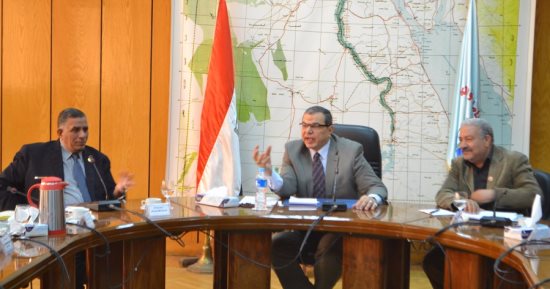 القوى العاملة: إجراء الانتخابات العمالية عقب إصدار قانون المنظمات النقابية