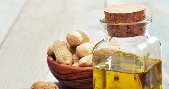 استخدم الطب البديل وعالج البشرة والسكر بزيت الفول السودانى